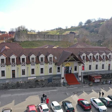 Hotel Hradna Brana Pressburg Exterior foto