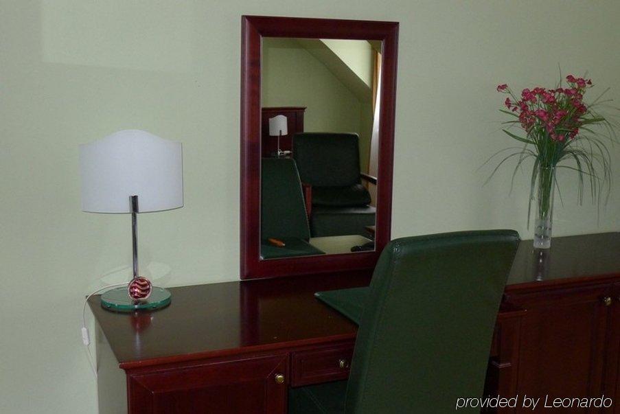 Hotel Hradna Brana Pressburg Zimmer foto